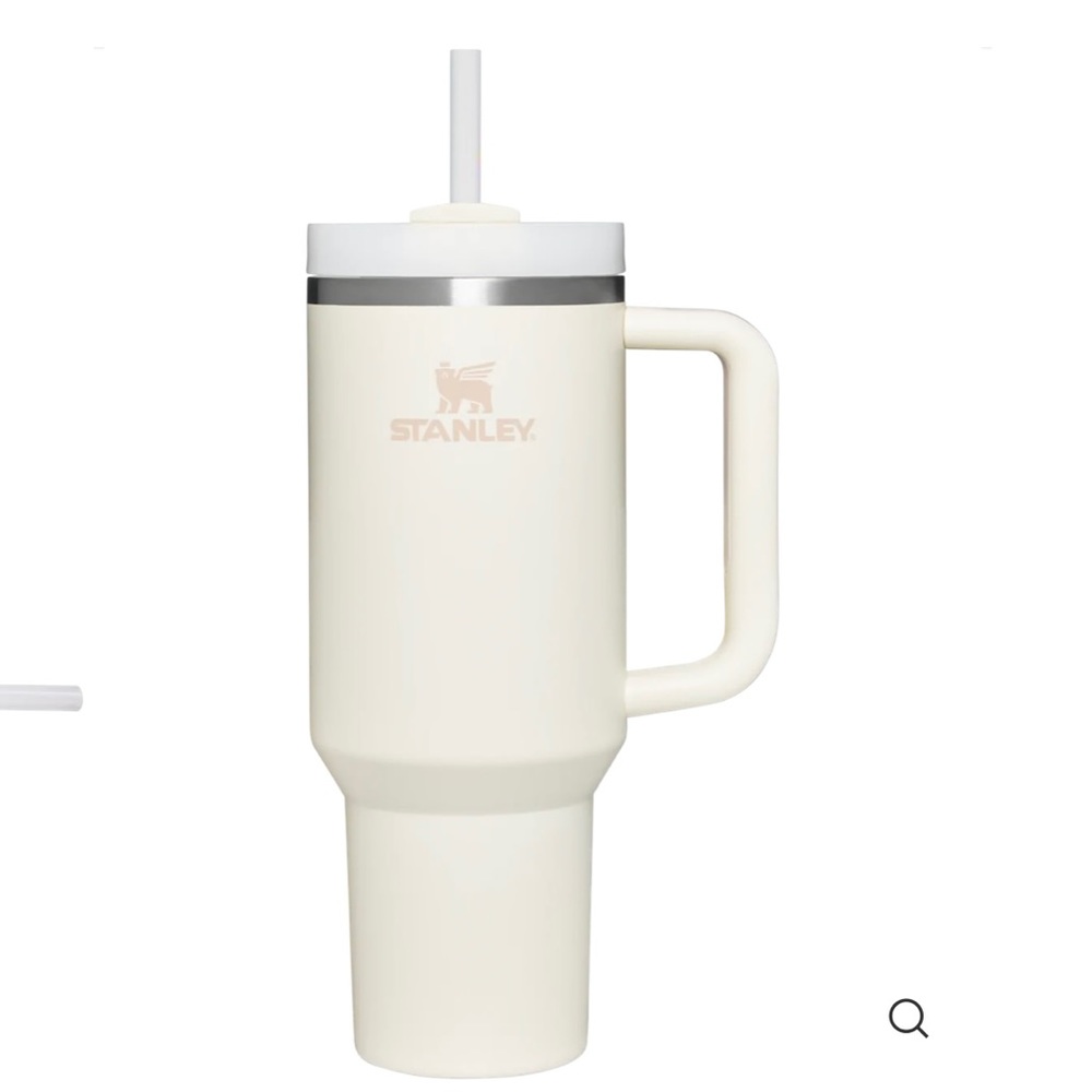 STANLEY The Quencher H2.0 Flowstate Tumbler in Cream. Brand new limited release